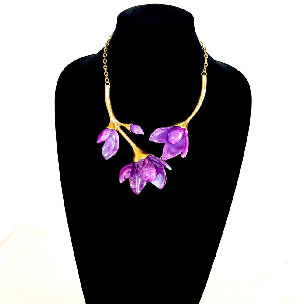 MAGNOLIA DREAMS | NEW Blooming Flower Statement Collar Necklace-Purple OR Cream